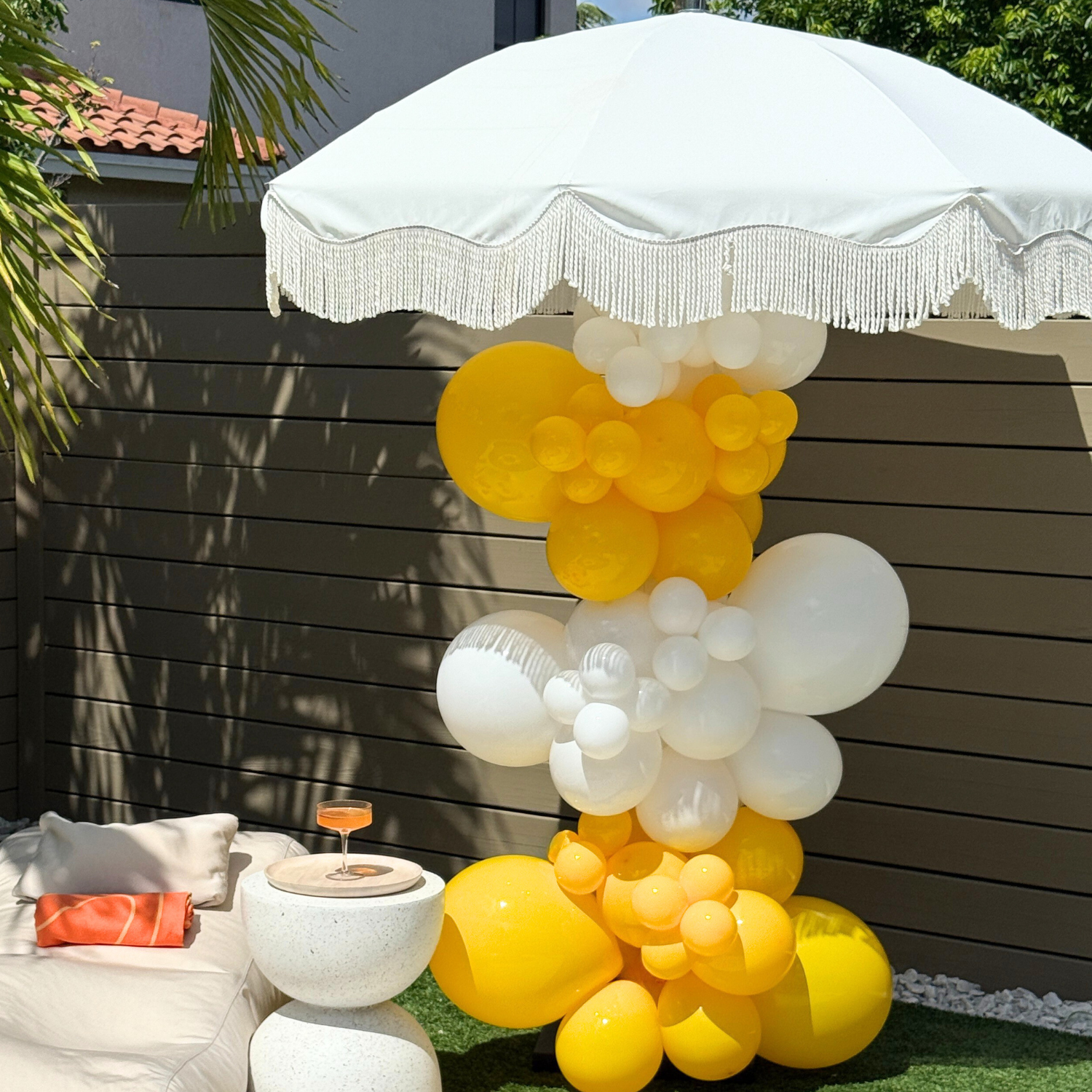 SUMMER GARLAND - WHITE AND GOLDEN YELLOW