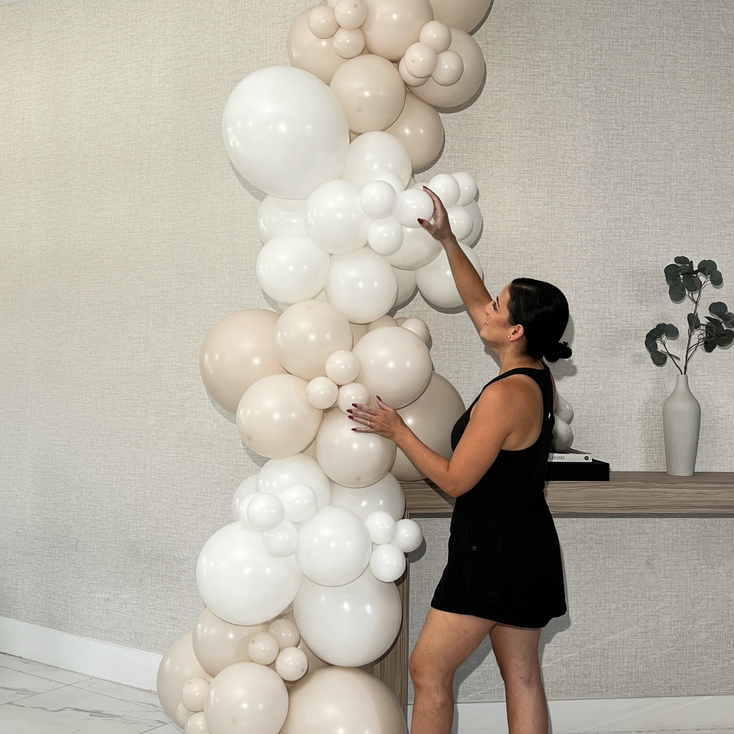 CREME & WHITE Balloon Garland Kit