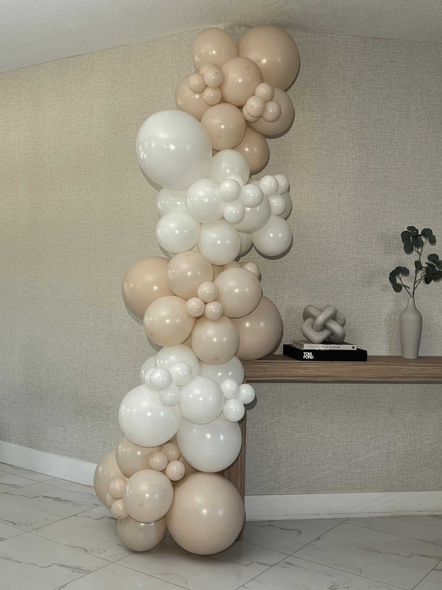 CREME & WHITE Balloon Garland Kit