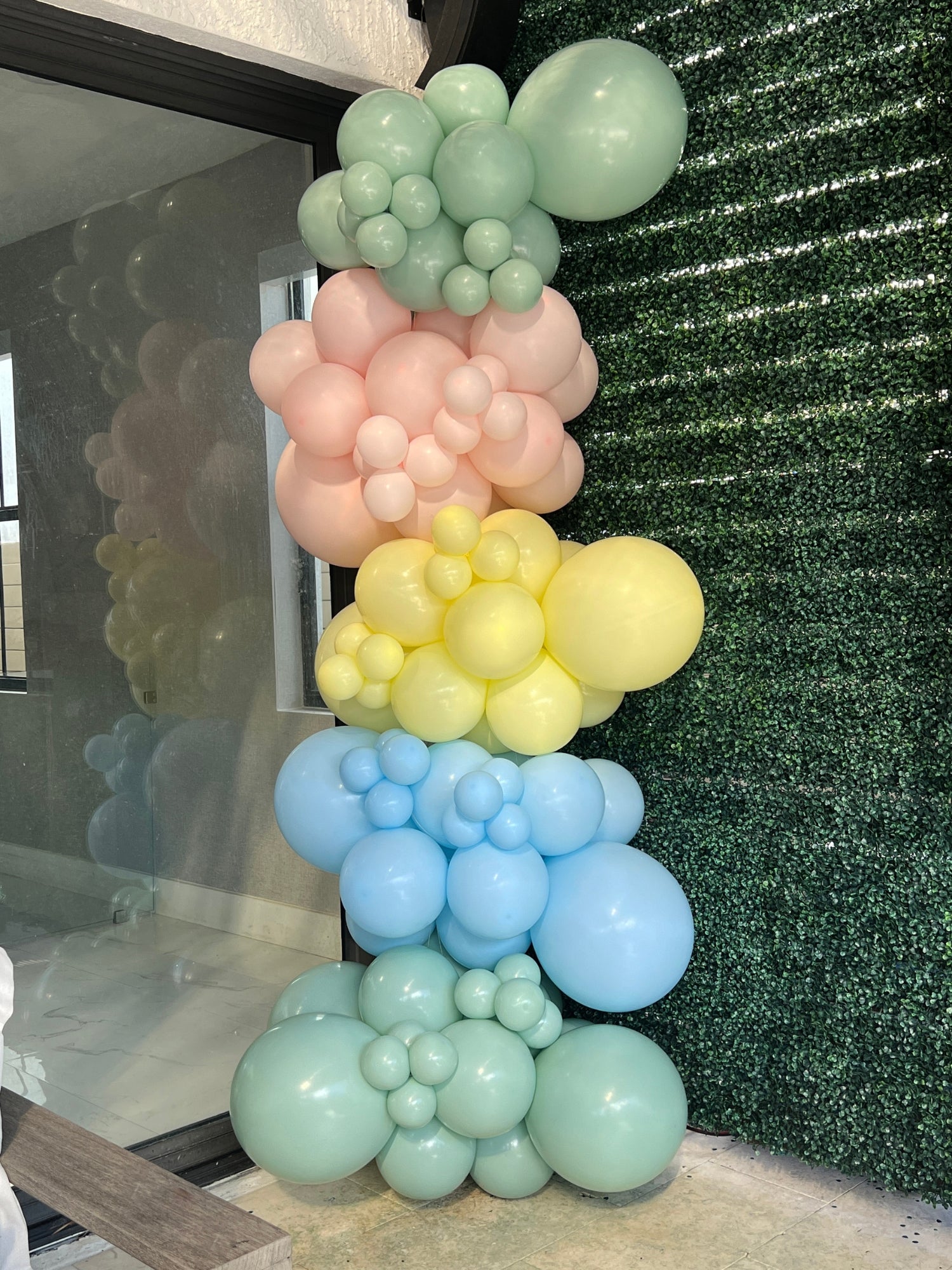 PEPPA PIG Inspired Balloon Garland Kit