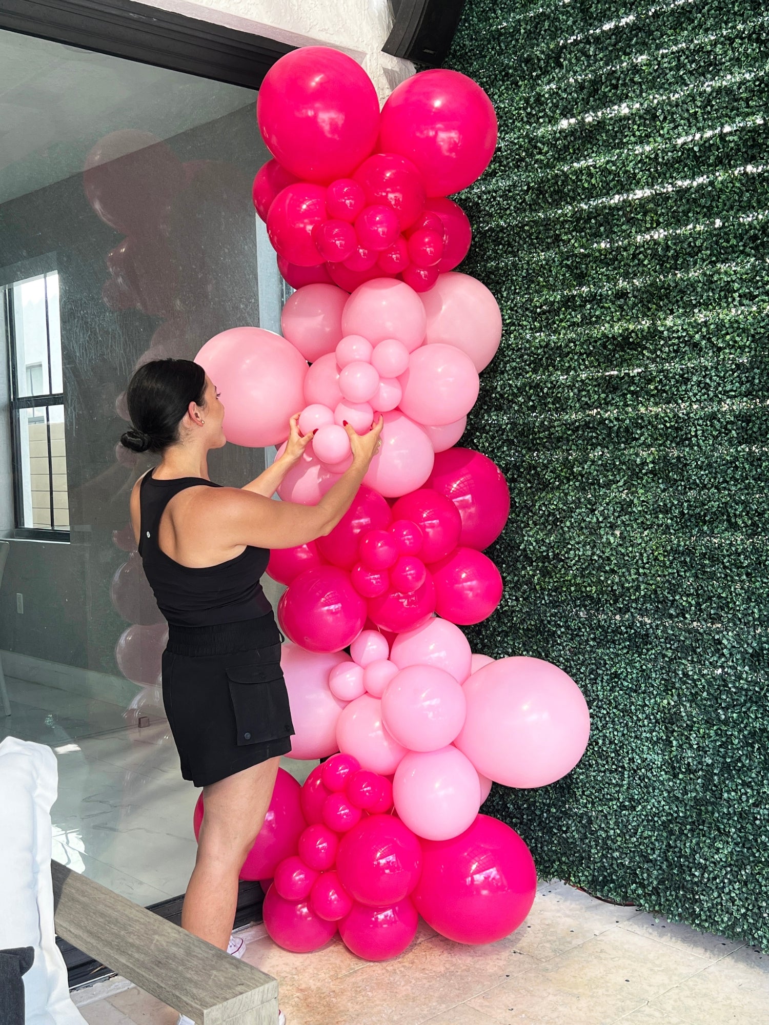 HELLO KITTY Inspired Balloon Garland Kit