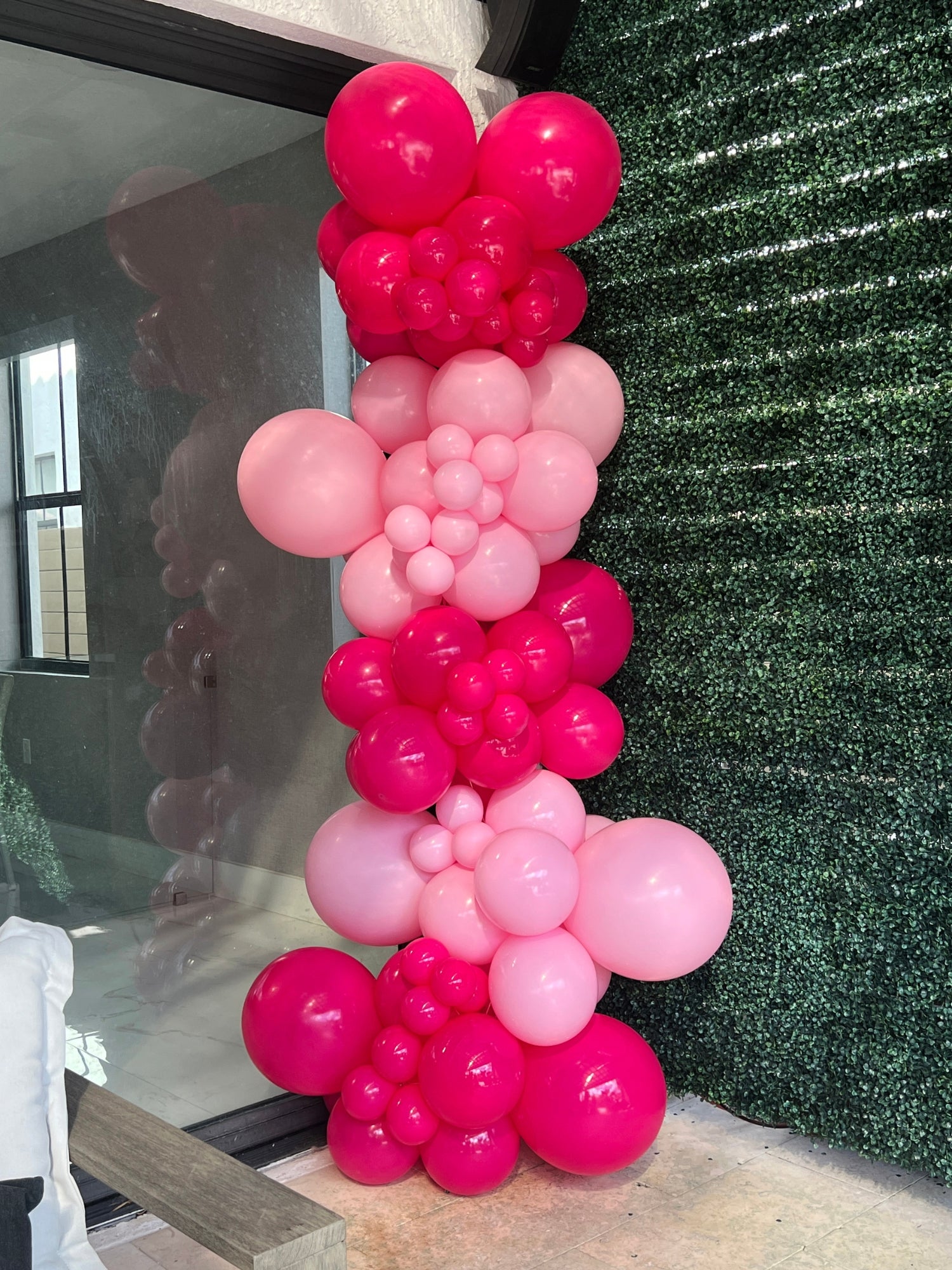 HELLO KITTY Inspired Balloon Garland Kit