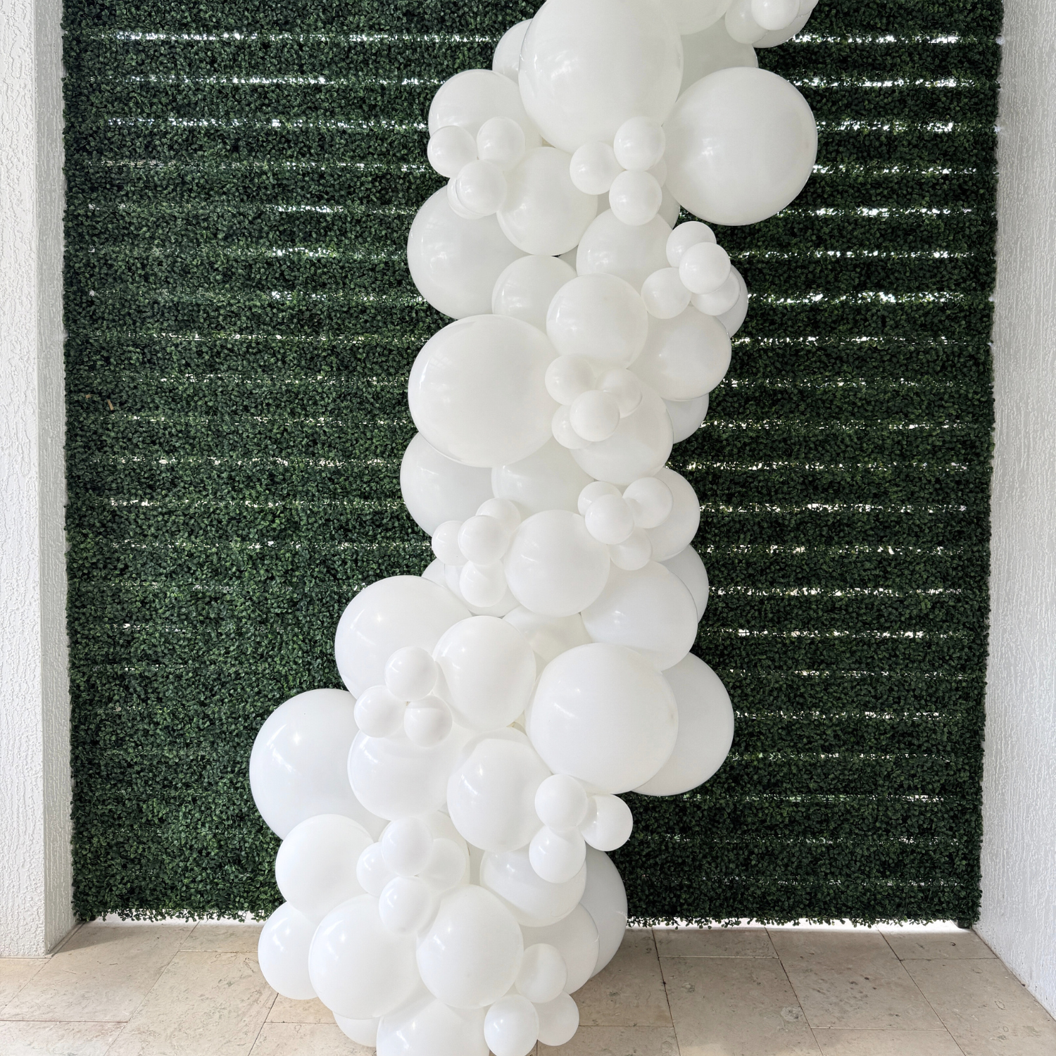THE WHITE Balloon Garland Kit